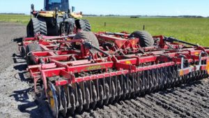novac za sajmovi tanjiranje traktor oranje ili redukovana konkurs prosperitati mašinski prsten sremski poljoprivredni